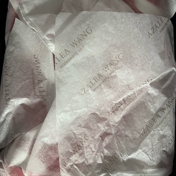 AZALEA WANG Captain - Red - Picture 5 of 6